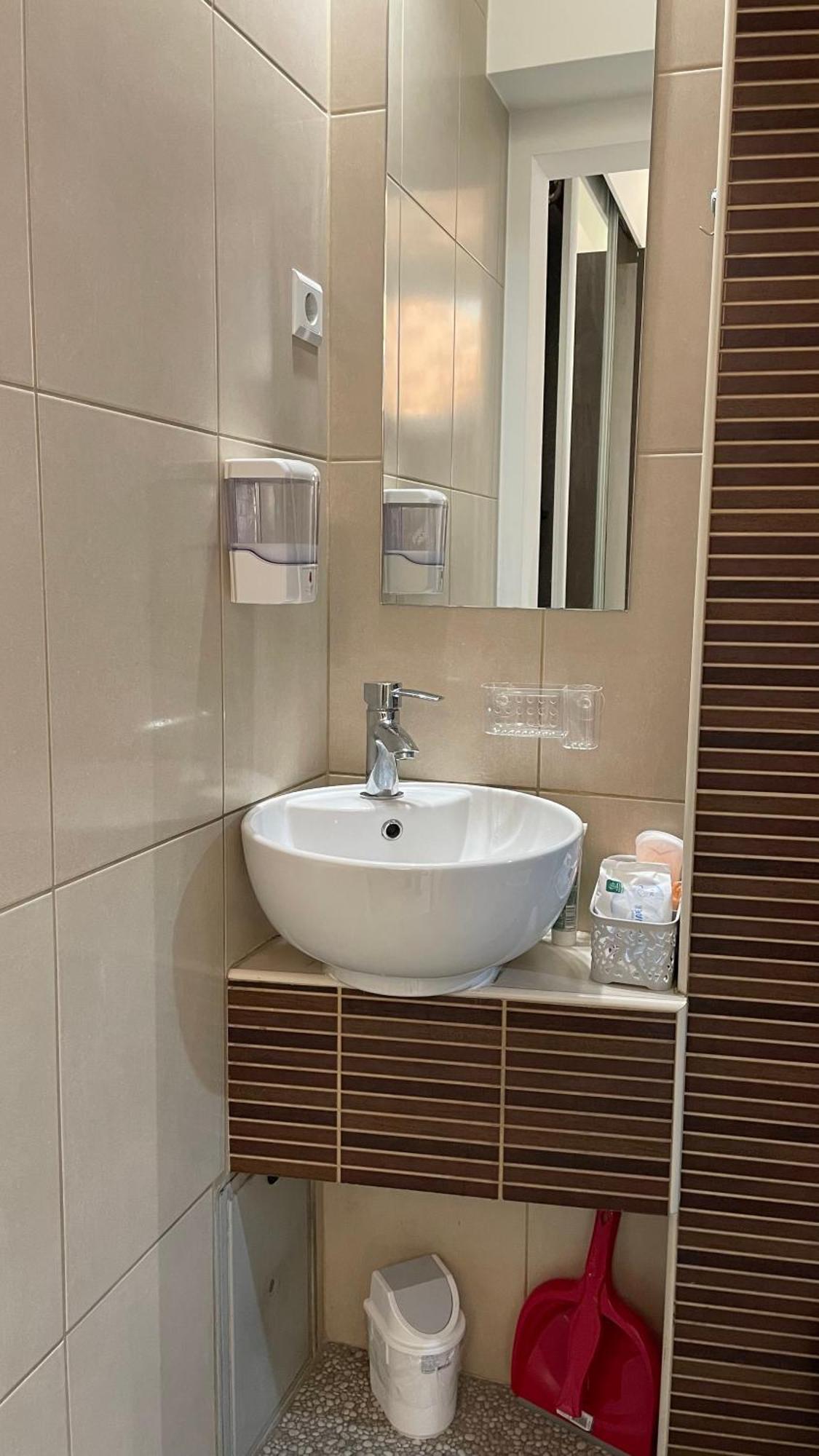 Tim Apartment Sarajevo With Private Parking Kültér fotó